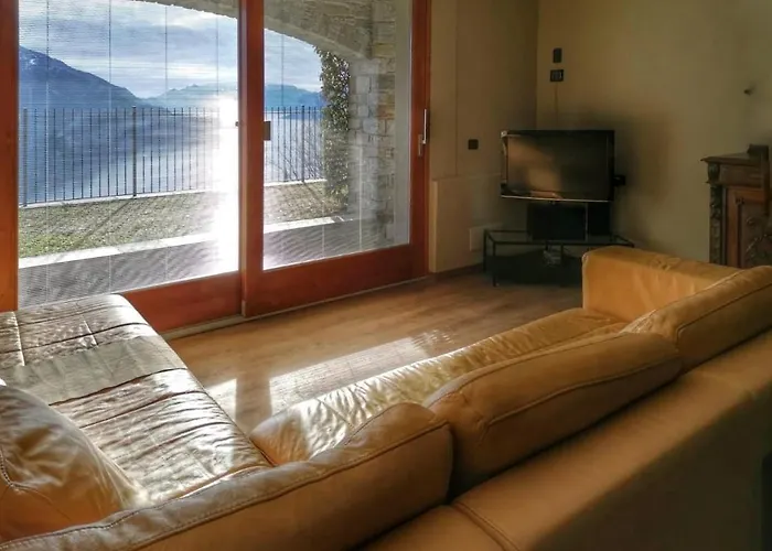 Valuri Vista Magnifica Sul Di Piano Terra