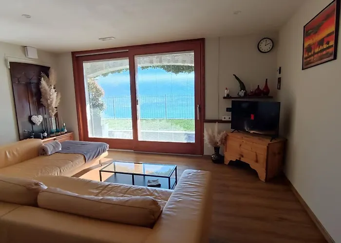 Valuri Vista Magnifica Sul Di Piano Terra Vercana